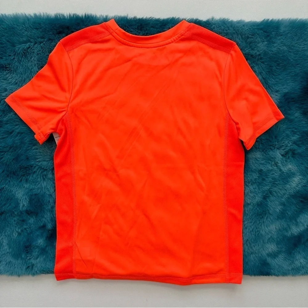 Gap Kids Boys Dry Wicking Tee Size S